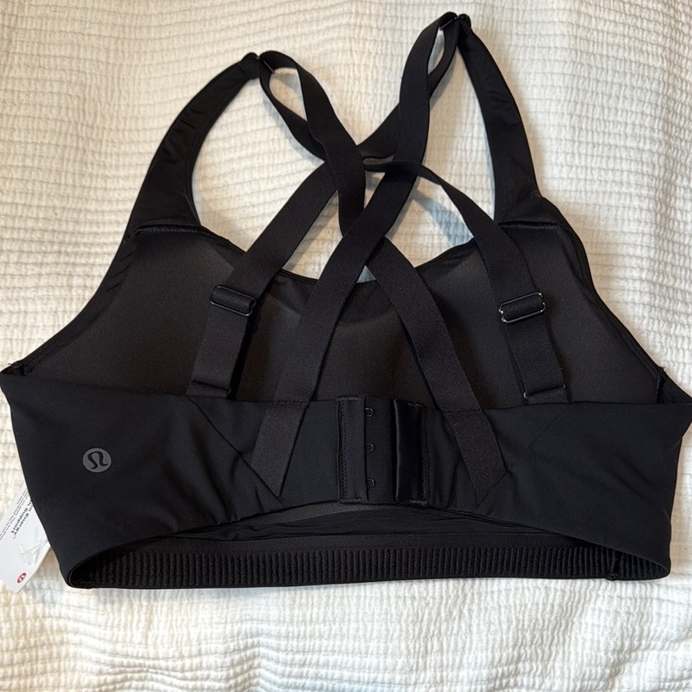 Lululemon Energy High Support Black Sports Bra with Cross-Back Design - Picture 3 of 3
